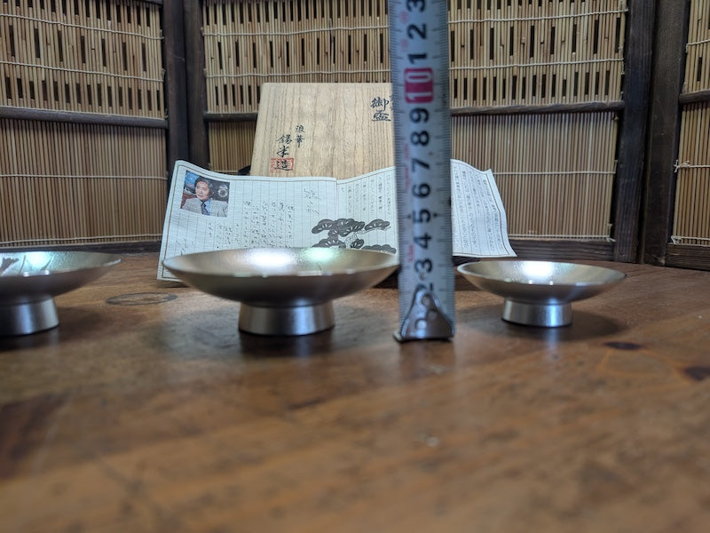 Authentic Osaka Naniwa Suzuki Tin Sake Cup Set Shōchikubai in Wood Box