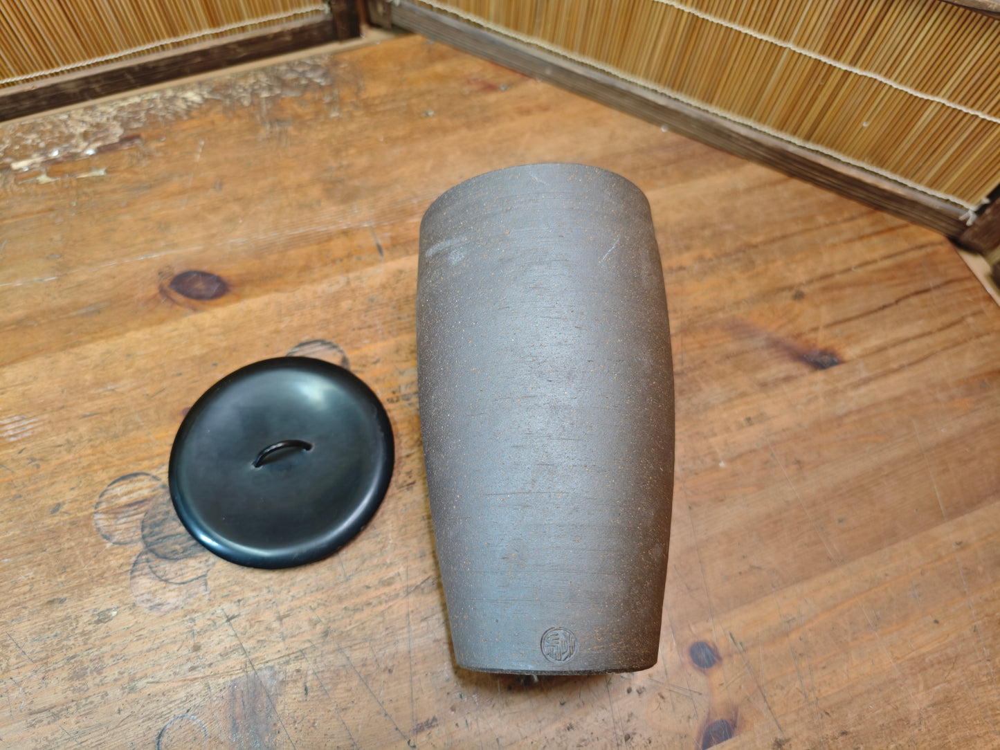 Vintage Bizen Mizusashi Jar lacquered wood Lid Japanese Tea Ceremony