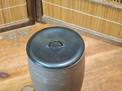 Vintage Bizen Mizusashi Jar lacquered wood Lid Japanese Tea Ceremony