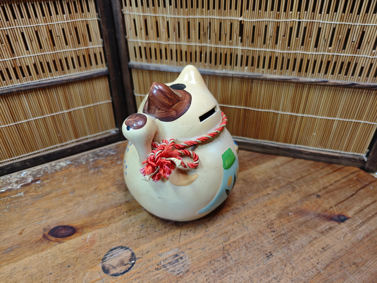 Vintage Japanese 1980s Maneki Neko Lucky Cat Pottery Figurine Japan