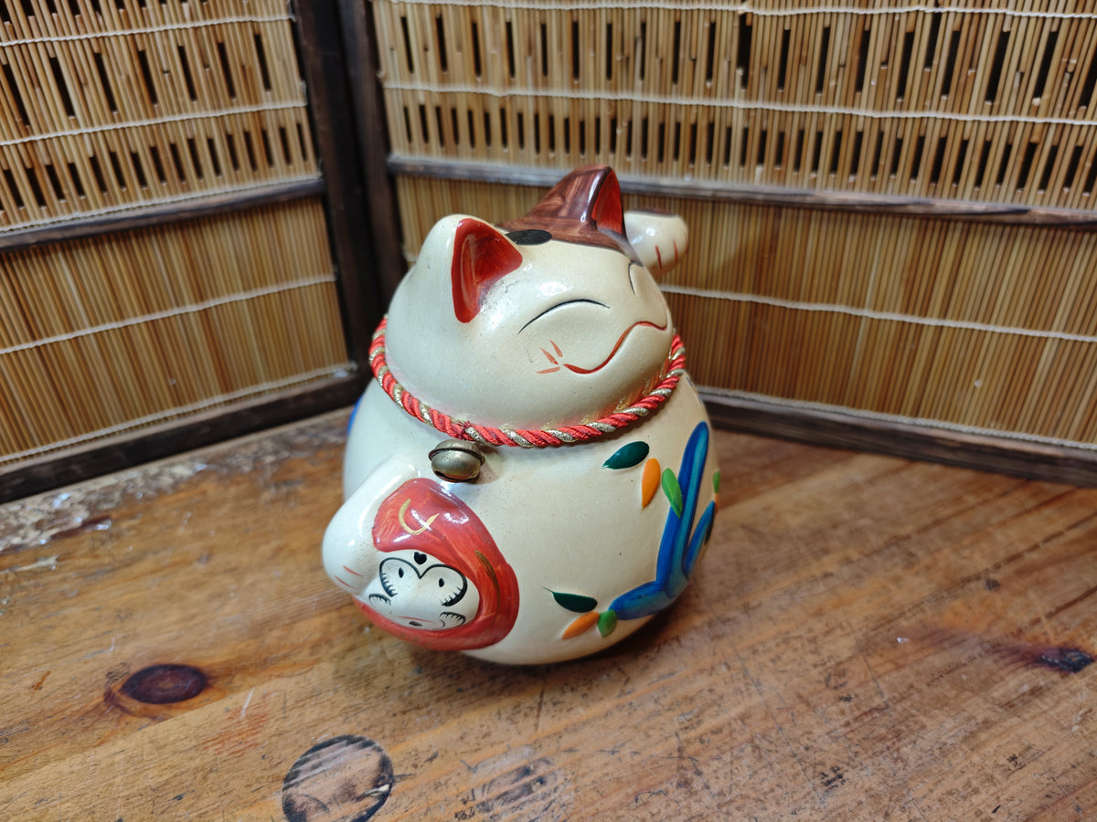 Vintage Japanese 1980s Maneki Neko Lucky Cat Pottery Figurine Japan