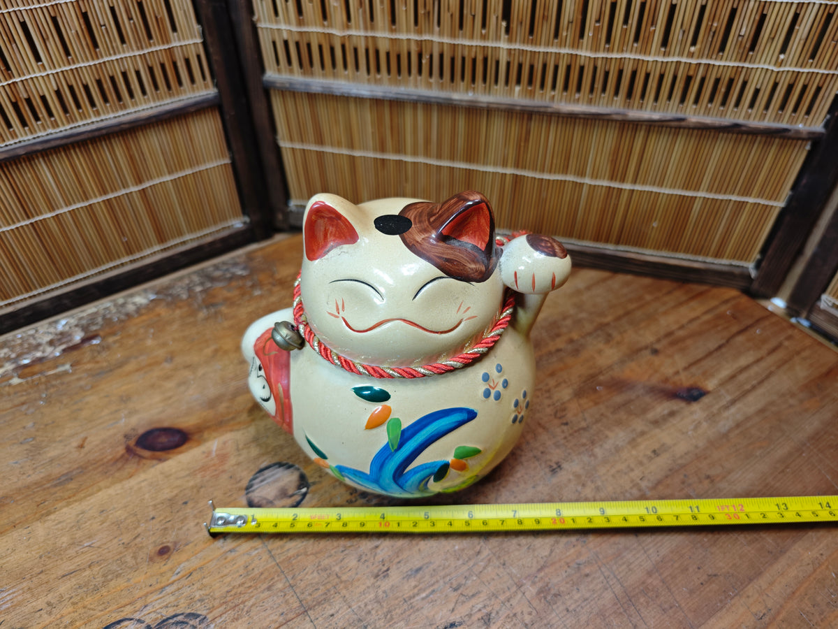 Vintage Japanese 1980s Maneki Neko Lucky Cat Pottery Figurine Japan