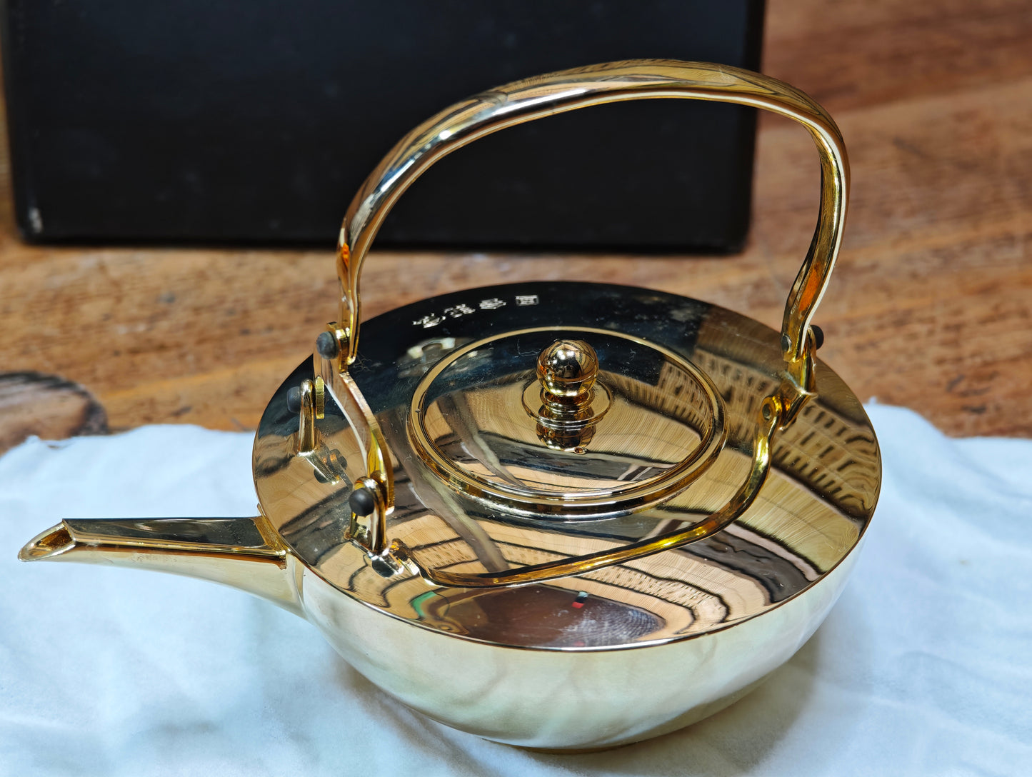 Vintage Japanese Gold Plated Brass Sake Pot 1970s Unused Boxed Set