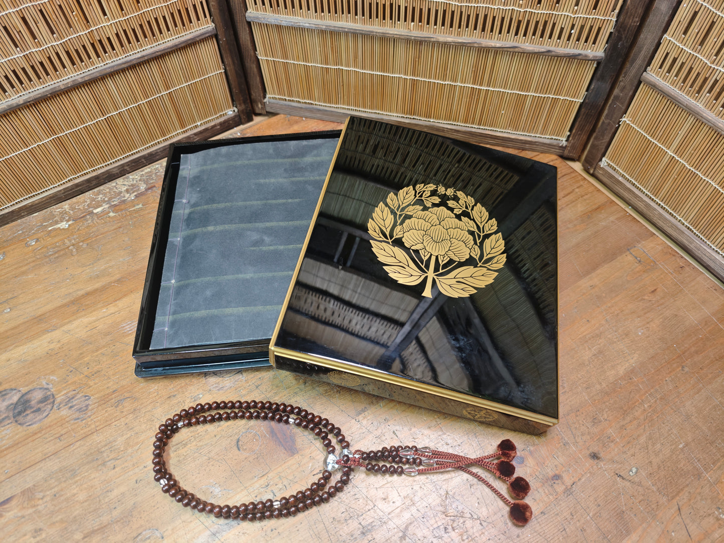 Vintage Japanese Buddhist Prayer Set 1944 Juzu Book Box Temple Rare Art