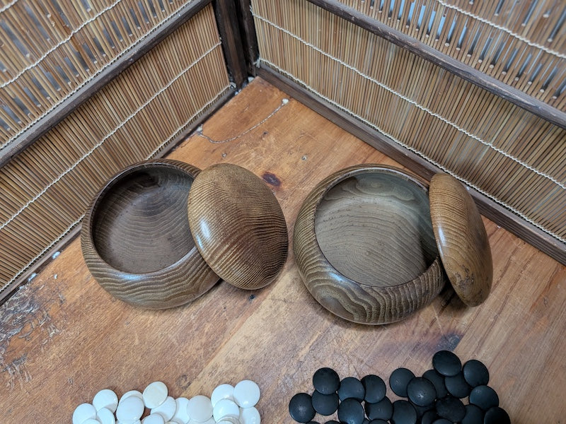 Vintage Japanese Go Game Set Shell & Slate Stones in Wooden Bowls