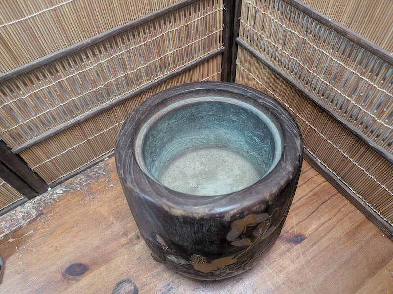 Japanese Hibachi S Size Makie Lacquer Chrysanthemum Brazier Tea Ceremony Auction JP