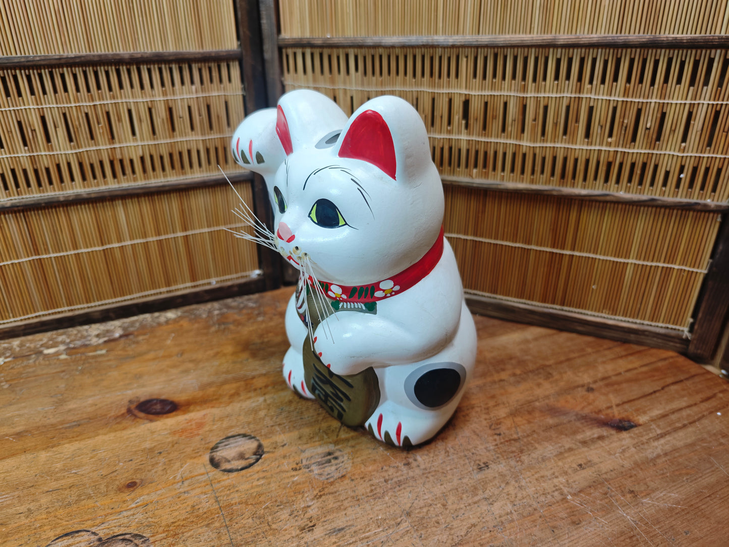 Vintage Japanese Maneki Neko Lucky Cat 1998 Heisei Signed Pottery Made in Japan