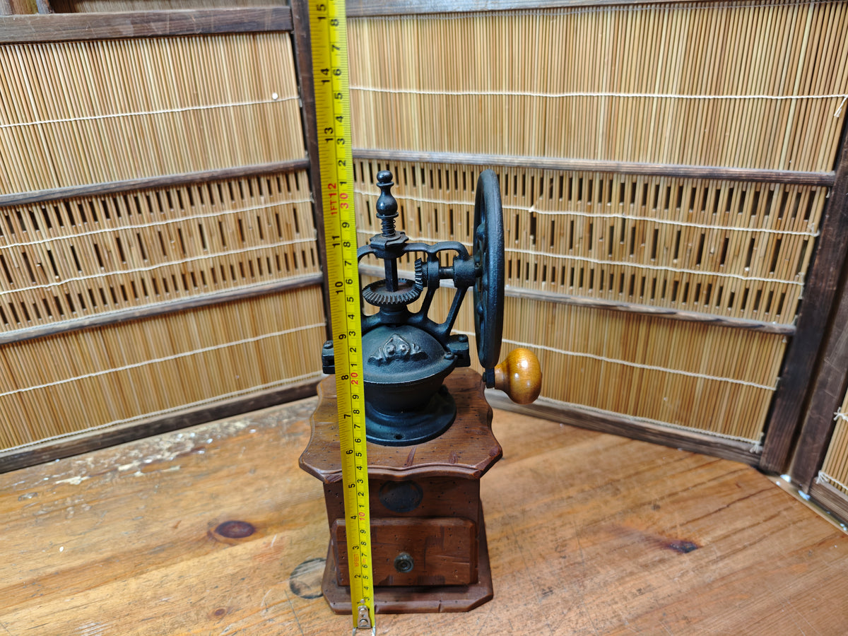 Vintage Japanese Manual Coffee Grinder Wood Steel Hand-Crank Coffee Mill