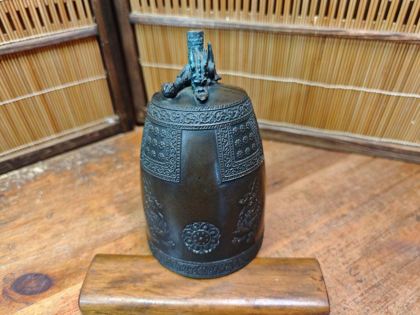 Vintage Japanese Temple Bell Bonshō Dragon Handle Patina Bronze