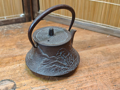 Vintage Japanese Tetsubin 1940s Cast Iron Tea Kettle Hand Engraved