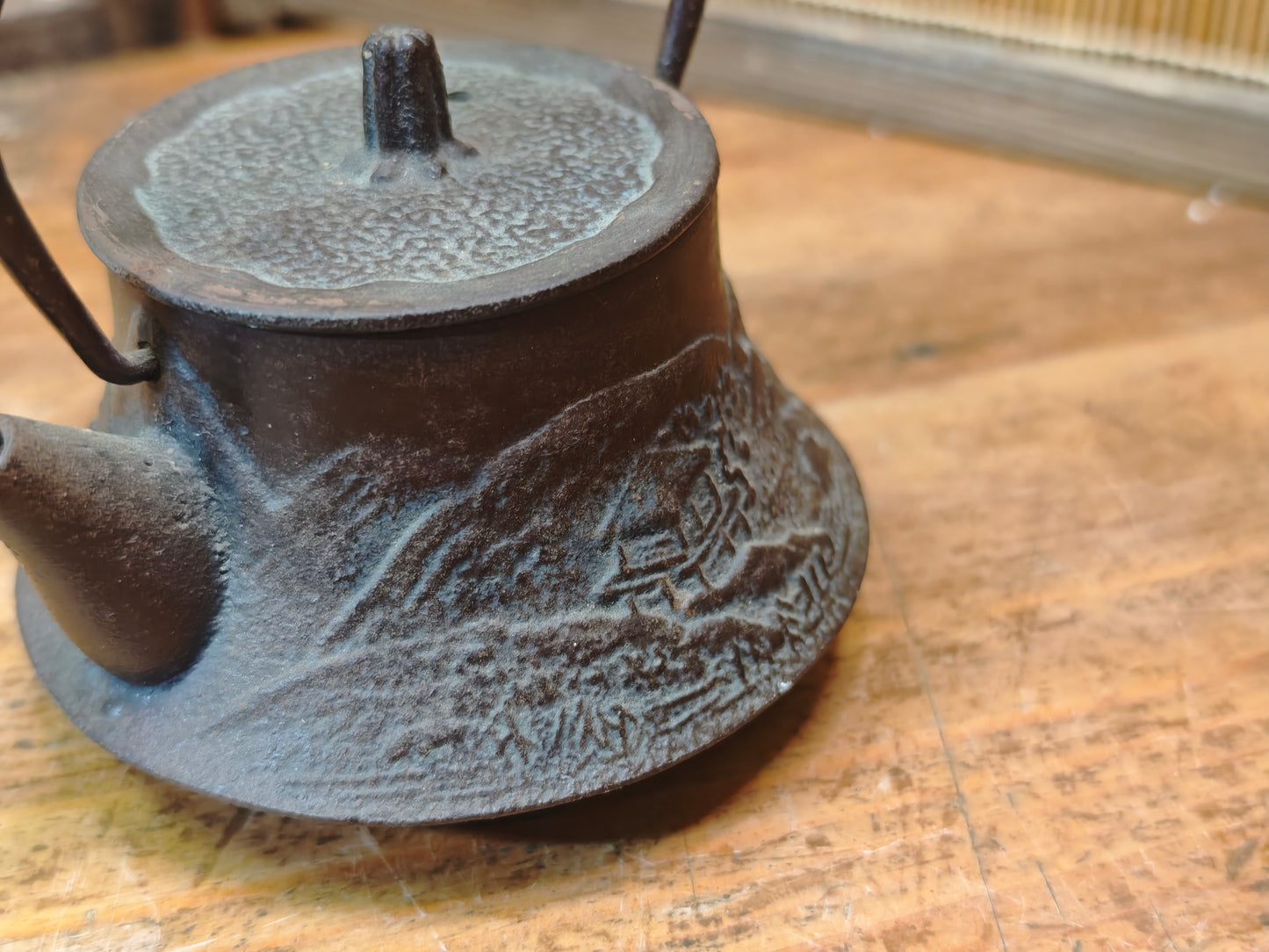Vintage Japanese Tetsubin 1940s Cast Iron Tea Kettle Hand Engraved