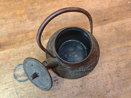 Vintage Japanese Tetsubin 1940s Cast Iron Tea Kettle Hand Engraved