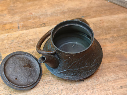 Japanese Tetsubin 1940s Cast Iron Teapot Hand Engraved Landscape Kettle